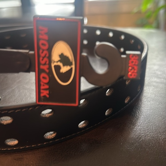New Mossy Oak Black Belt 36-38 - Picture 3 of 4